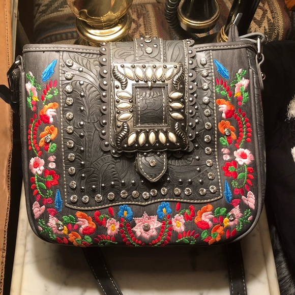 Montana West Handbags - Montana West Crossbody Rhinestone Cowgirl Bag